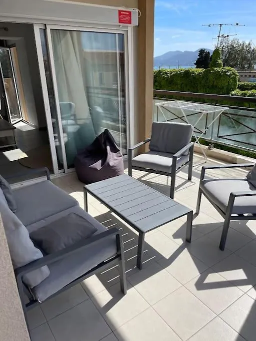 T2 Lumineux Mer A Pied Terrasse Piscine Cannes 0*,