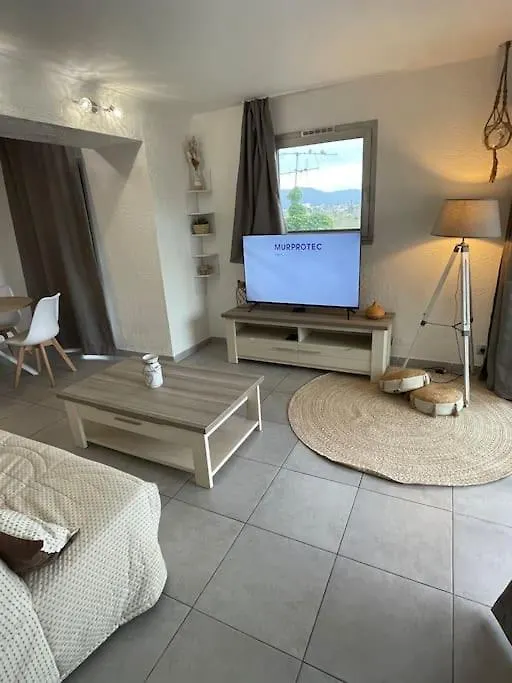 Apartment T2 Lumineux Mer A Pied Terrasse Piscine Cannes