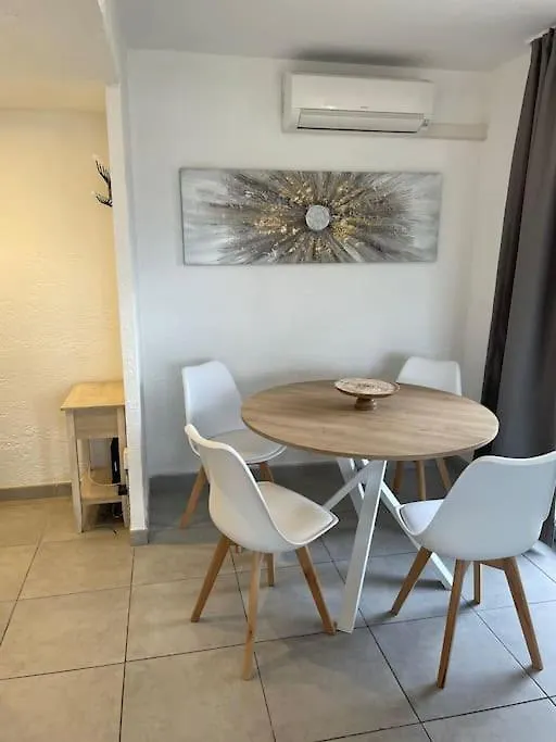 Apartment T2 Lumineux Mer A Pied Terrasse Piscine Cannes France